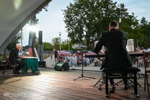 Coś dla miłośników teatru i kabaretu