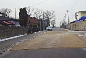 Ulica Piaskowa zyskała chodniki i asfalt [ZDJĘCIA]